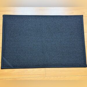 Ruggable bath mat pad